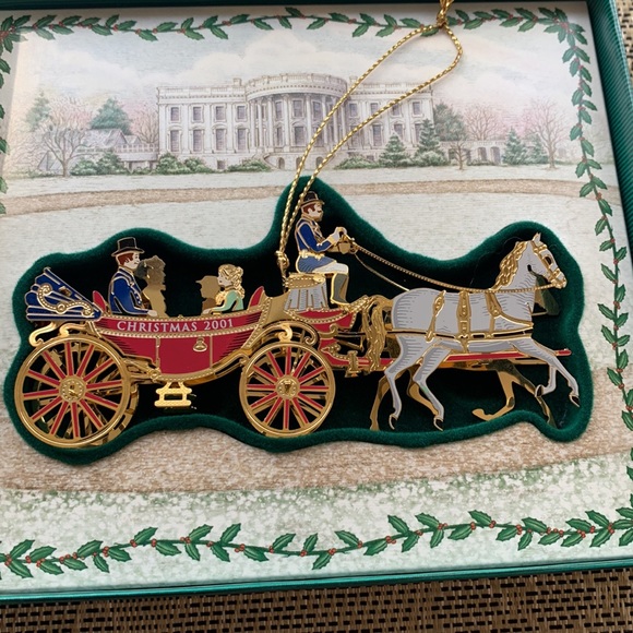 Christmas 2001 White House Ornament - Picture 3 of 4